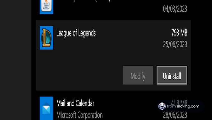 Screenshot of League of Legends application in an installer window